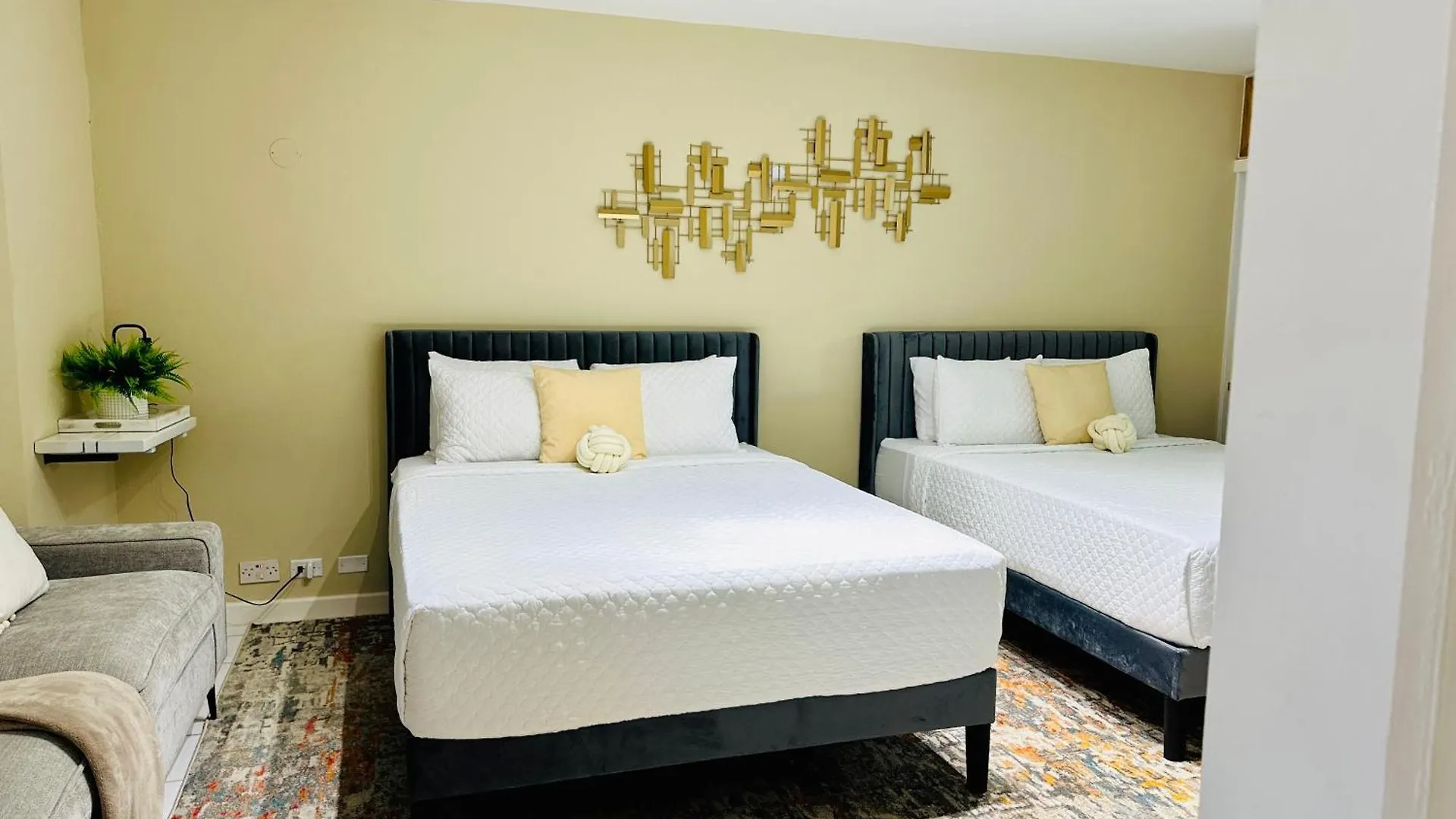 Falcon Breeze-Gated-Security-Airport Pickup Available Montego Bay