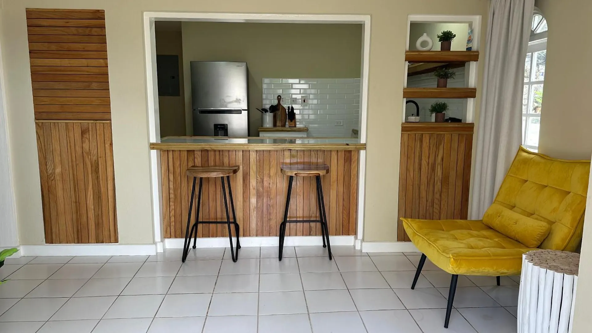 Apartment Falcon Breeze-Gated-Security-Airport Pickup Available Montego Bay